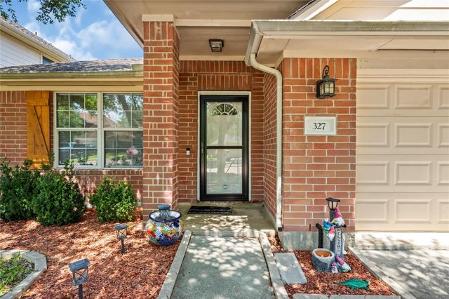 327 Mammoth Springs Lane, Dickinson, TX 77539