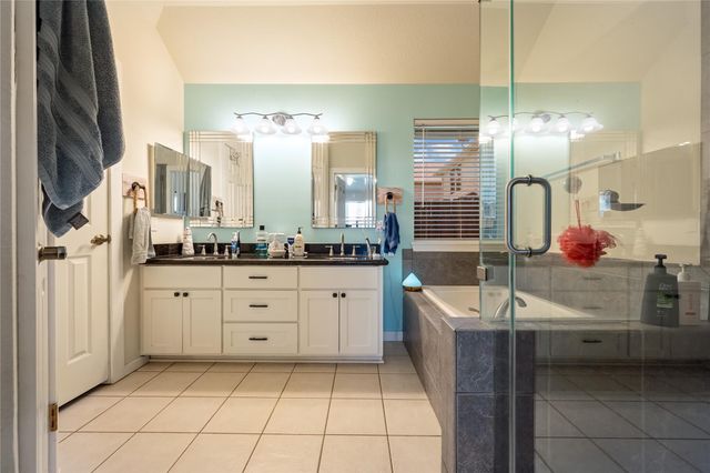 327 Mammoth Springs Lane, Dickinson, TX 77539