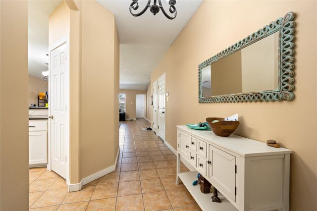 327 Mammoth Springs Lane, Dickinson, TX 77539