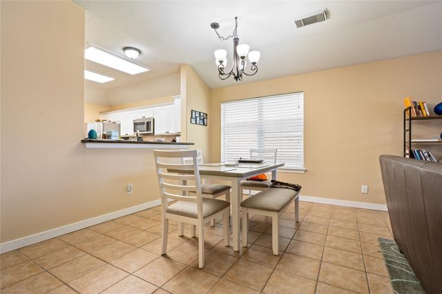 327 Mammoth Springs Lane, Dickinson, TX 77539