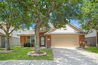 327 Mammoth Springs Lane, Dickinson, TX 77539