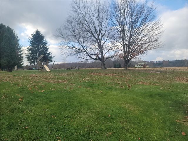 1331 Fayette New Wilmington Rd, Wilmington Twp, PA 16142