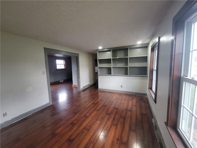 1331 Fayette New Wilmington Rd, Wilmington Twp, PA 16142