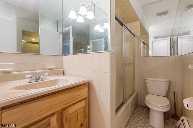 10 Wendy Terrace, Garfield City, NJ 07026