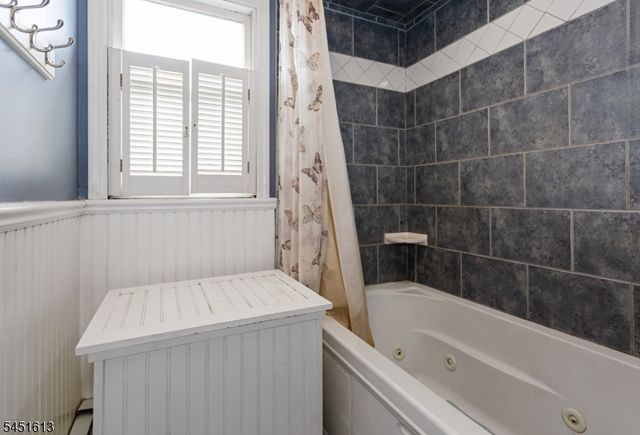 10 Wendy Terrace, Garfield City, NJ 07026