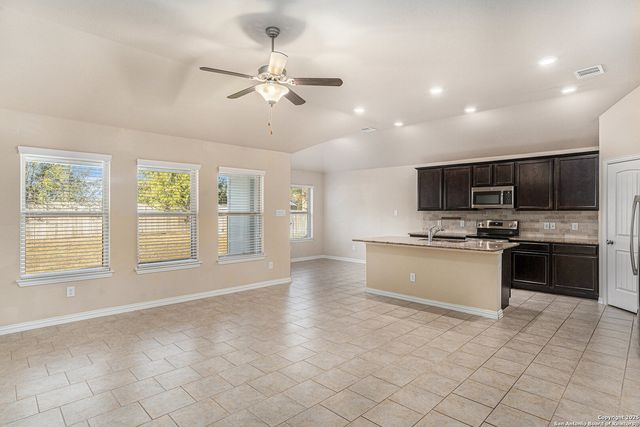 466 Meadow Wind, New Braunfels, TX 78132