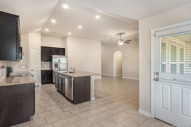 466 Meadow Wind, New Braunfels, TX 78132