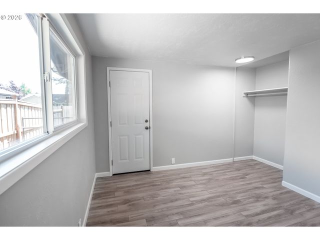 3703 PEPPERTREE Dr, Eugene, OR 97402