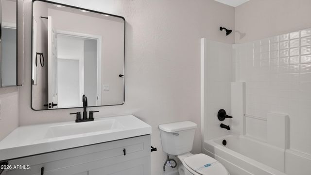 6541 W COCOPAH Street, Phoenix, AZ 85043