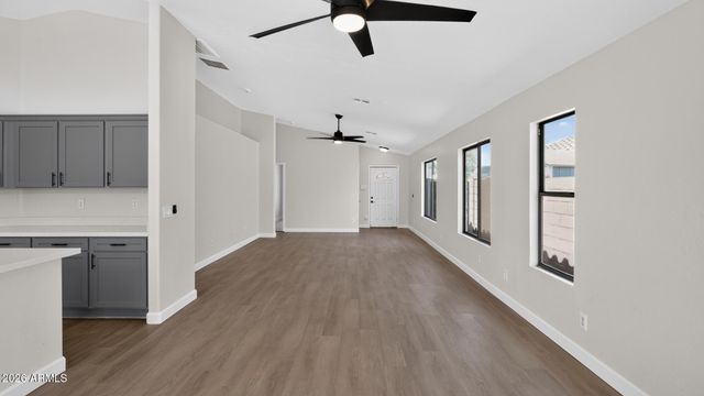 6541 W COCOPAH Street, Phoenix, AZ 85043
