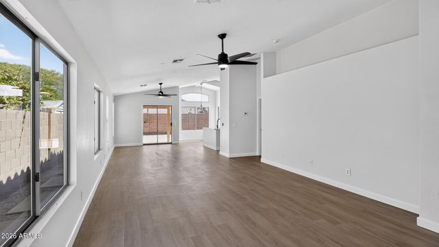6541 W COCOPAH Street, Phoenix, AZ 85043