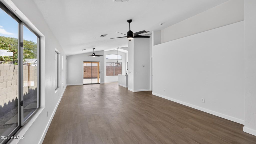 6541 W COCOPAH Street, Phoenix, AZ 85043 — photo 3