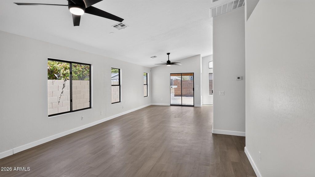 6541 W COCOPAH Street, Phoenix, AZ 85043 — photo 4