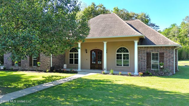 15548 Dobson Road, Biloxi, MS 39532