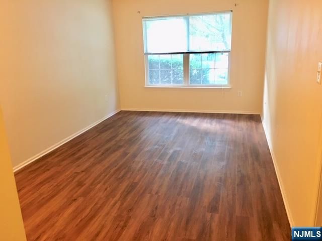2080 Drake Court, Mahwah, NJ 07430