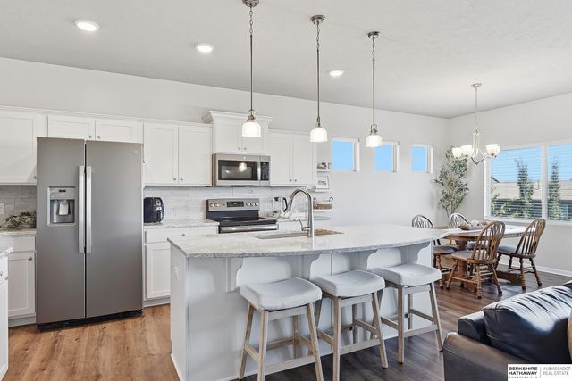 16624 Hanover Street, Bennington, NE 68007