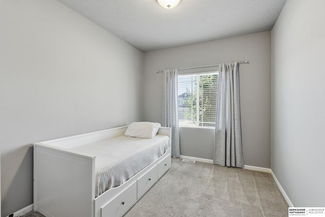 16624 Hanover Street, Bennington, NE 68007