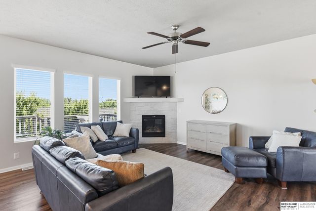 16624 Hanover Street, Bennington, NE 68007