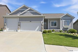 16624 Hanover Street, Bennington, NE 68007