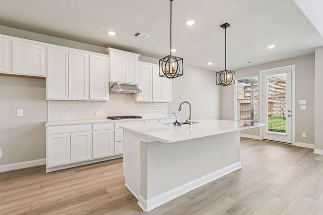 6107 Golden Plover Lane, Pearland, TX 77584
