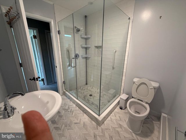 6175 COBBS RD, Alexandria, VA 22310