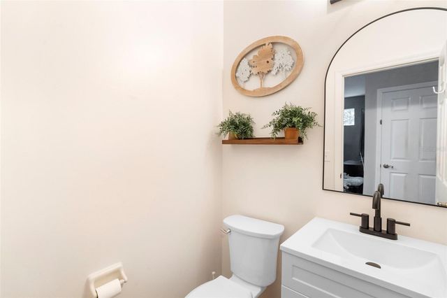 216 FOXGLOVE WAY, Deland, FL 32724