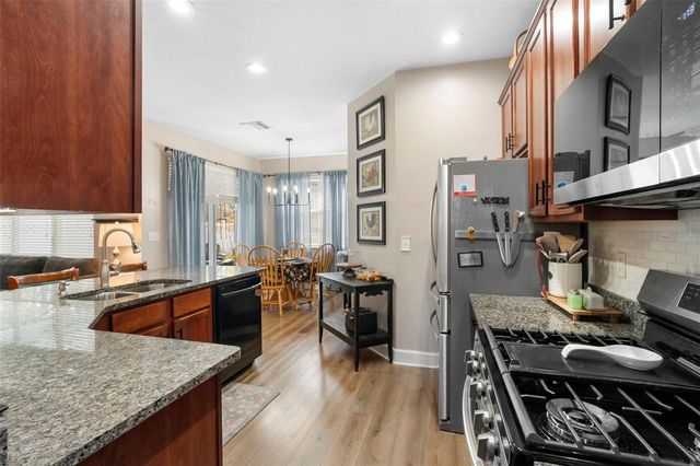 216 FOXGLOVE WAY, Deland, FL 32724