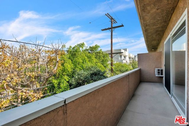10655 Kinnard Avenue 304, Los Angeles, CA 90024