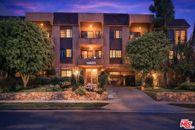 10655 Kinnard Avenue 304, Los Angeles, CA 90024