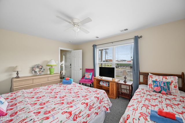 1710 N New River Drive, Holly Ridge, NC 28445