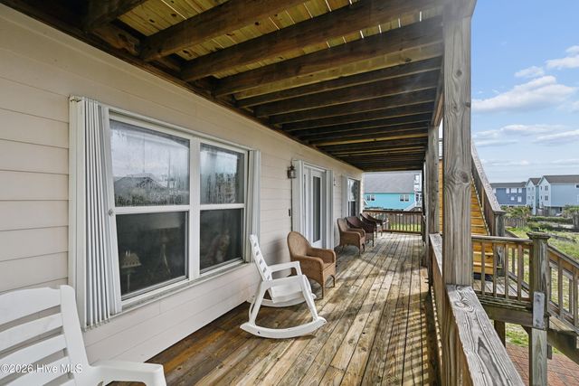 1710 N New River Drive, Holly Ridge, NC 28445
