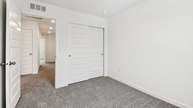 537 Yosemite Way, Mundelein, IL 60060