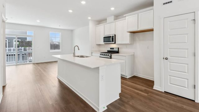 537 Yosemite Way, Mundelein, IL 60060