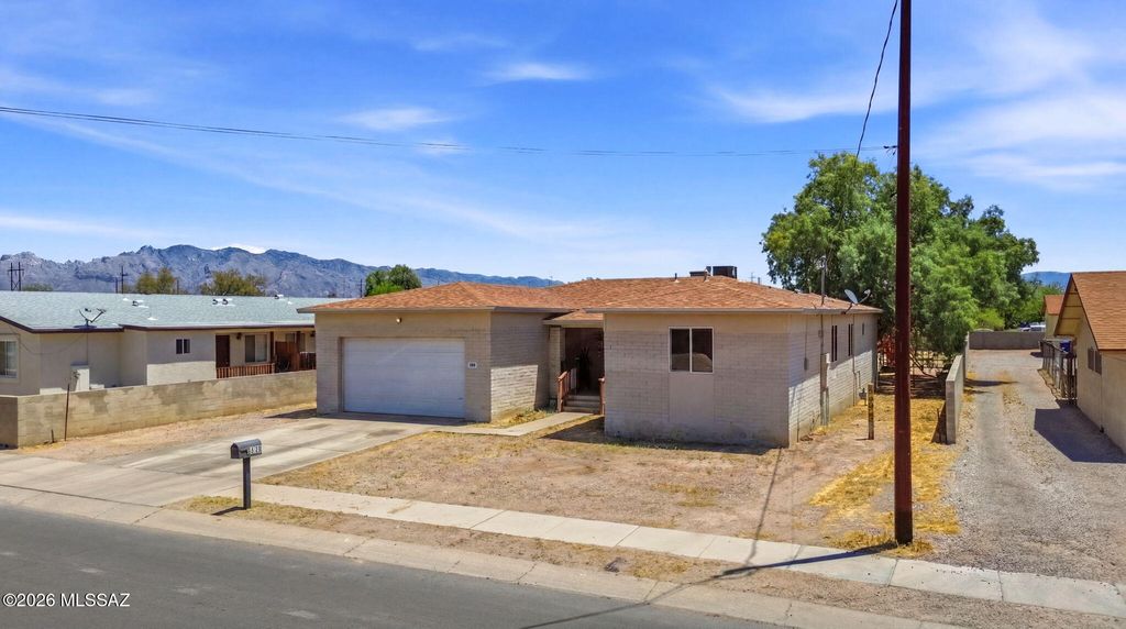 1818 N Dragoon Street, Tucson, AZ 85745