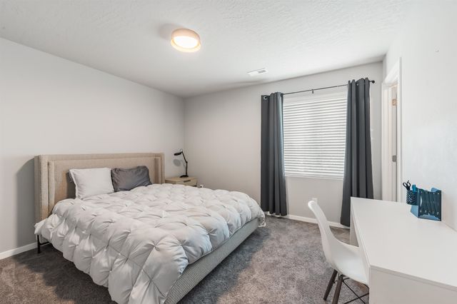 19875 E Riverwalk Ave, Liberty Lake, WA 99016
