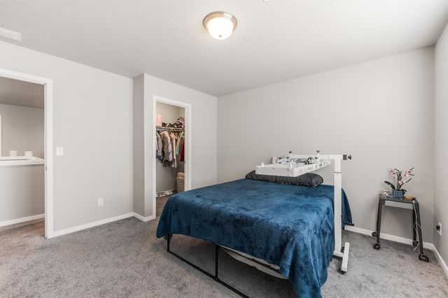 19875 E Riverwalk Ave, Liberty Lake, WA 99016