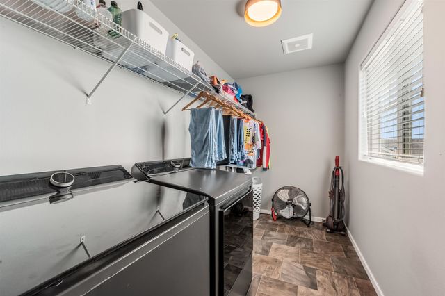 19875 E Riverwalk Ave, Liberty Lake, WA 99016