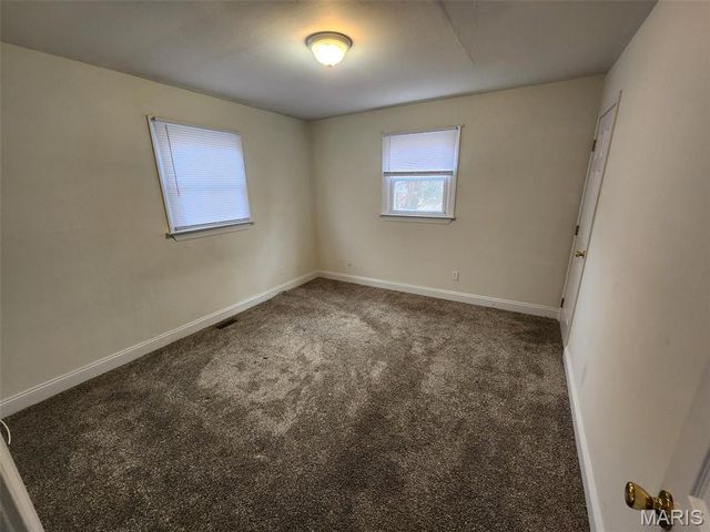 6531 Mount Avenue, Hillsdale, MO 63121