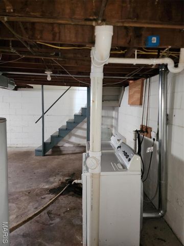 6531 Mount Avenue, Hillsdale, MO 63121