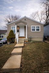 6531 Mount Avenue, Hillsdale, MO 63121