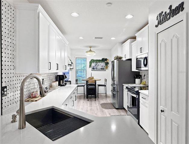 1125 BRENTON MANOR DRIVE, Winter Haven, FL 33881