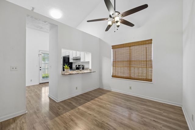 1006 Valley Dr, Goodlettsville, TN 37072