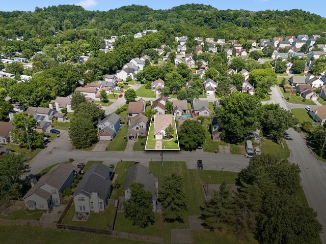 1006 Valley Dr, Goodlettsville, TN 37072