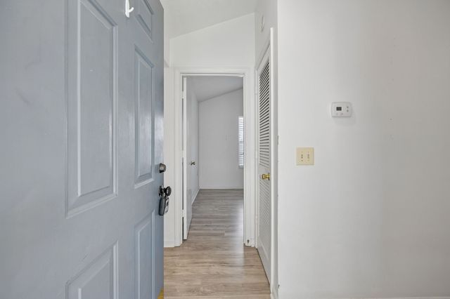 1006 Valley Dr, Goodlettsville, TN 37072