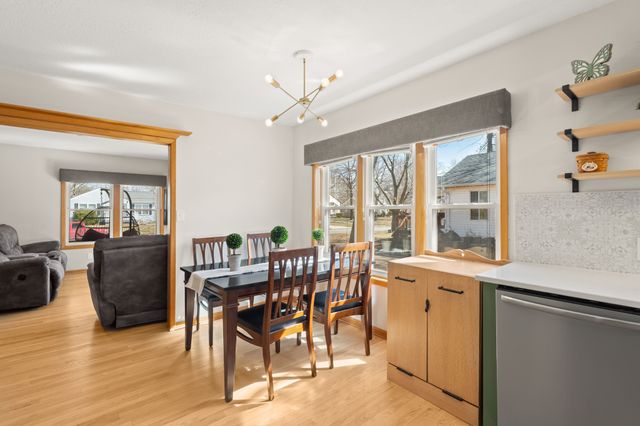 3116 52nd Street, Des Moines, IA 50310