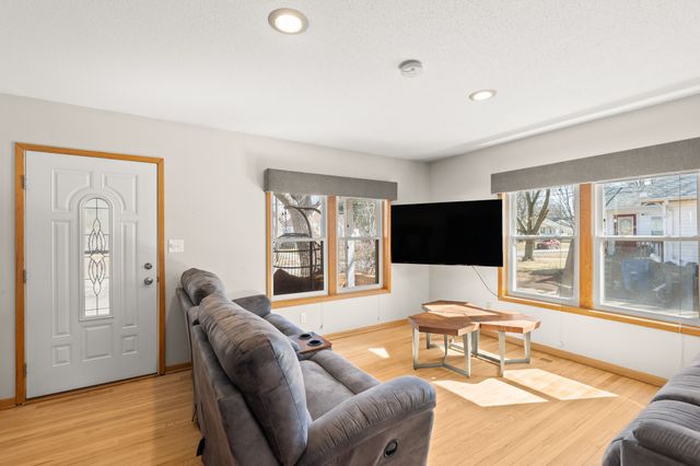 3116 52nd Street, Des Moines, IA 50310