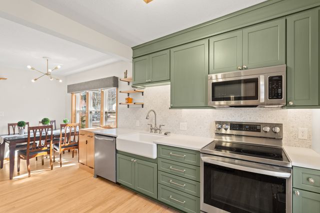 3116 52nd Street, Des Moines, IA 50310