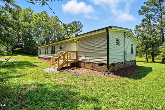 330 Sycamore Lane, Henderson, NC 27537