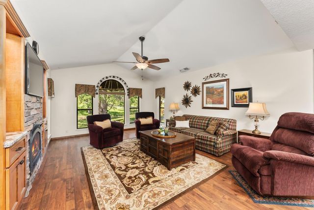 19461 Fiddletown Rd, Fiddletown, CA 95629