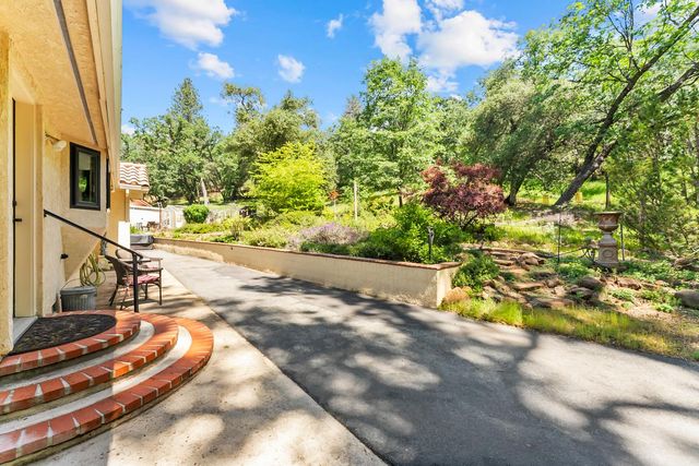 19461 Fiddletown Rd, Fiddletown, CA 95629